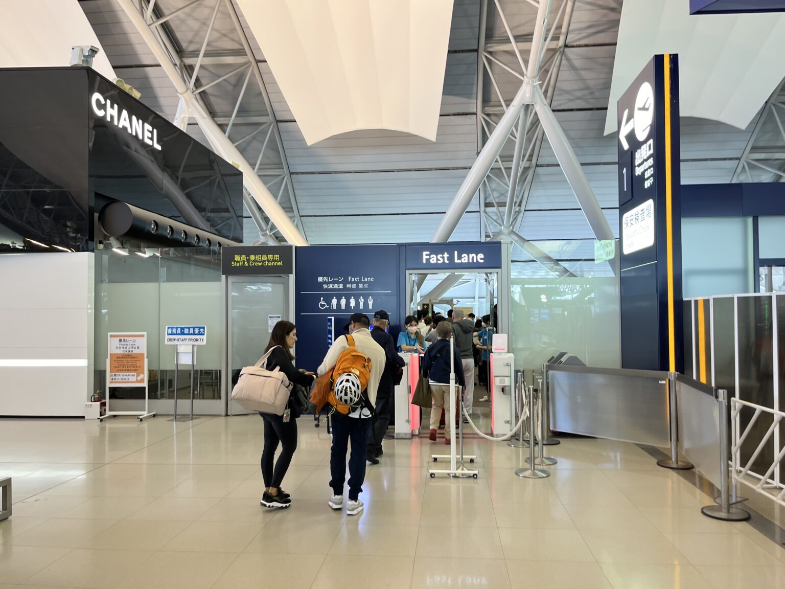 รีวิว Business Class การบินไทย บน 777-300 ER ลำใหม่ (77Y)